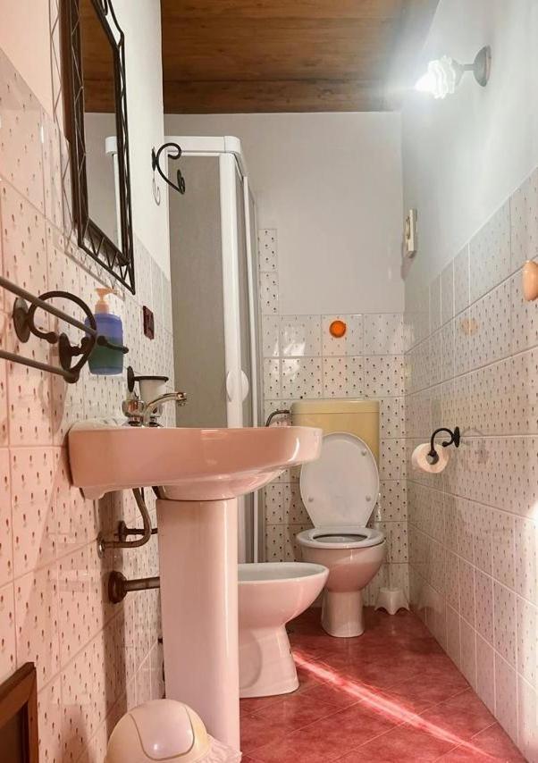 Mandra Chiusilla Vila Collesano Quarto foto